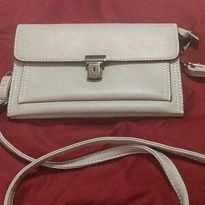 Ladies shoulder strap purse